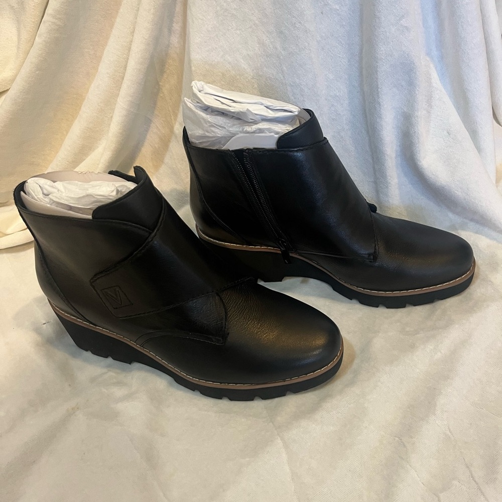 Vionic Abbie Wedge Bootie